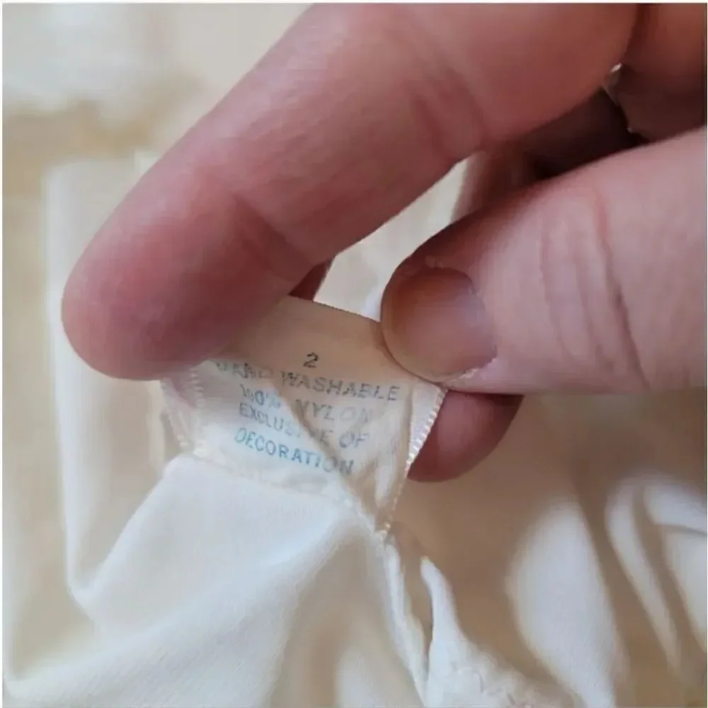 Vintage 60's Penneys Gaymode Ivory Woven Satin and Lace Slip Size 34 Avg/Small - Picture 10 of 11
